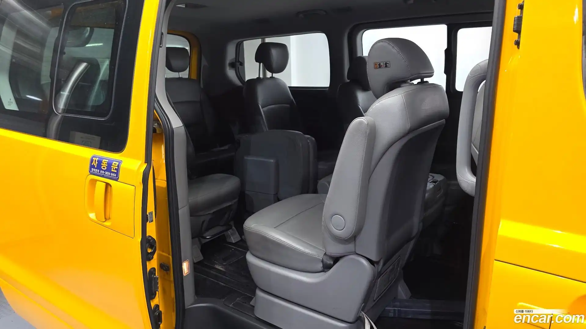 Starex Hyundai 2018.9-OPTION-016
