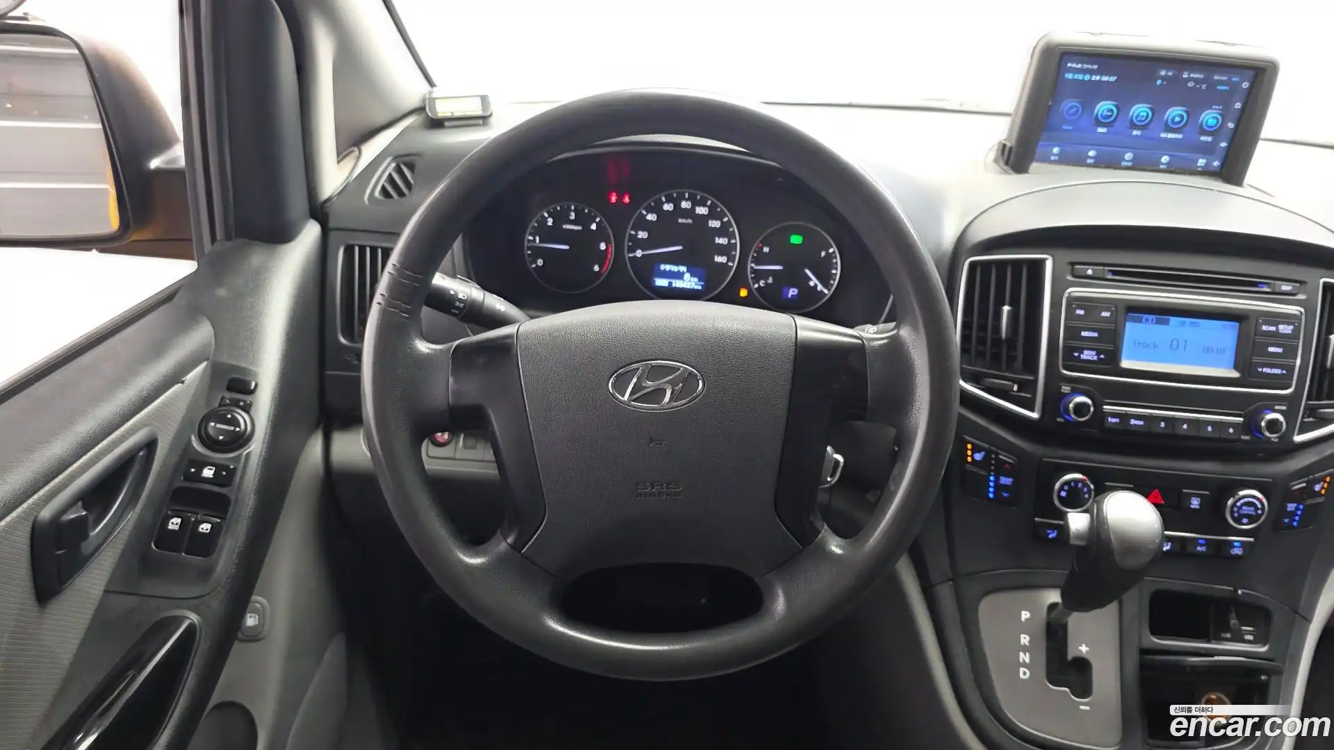 Starex Hyundai 2018.9-OPTION-017