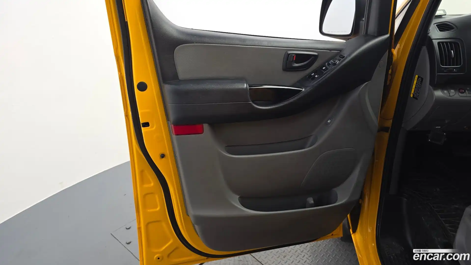 Starex Hyundai 2018.9-INNER-034
