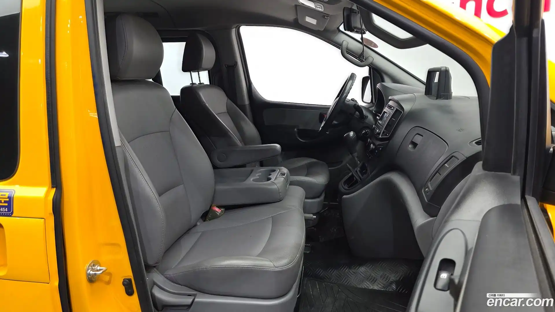 Starex Hyundai 2018.9-INNER-036