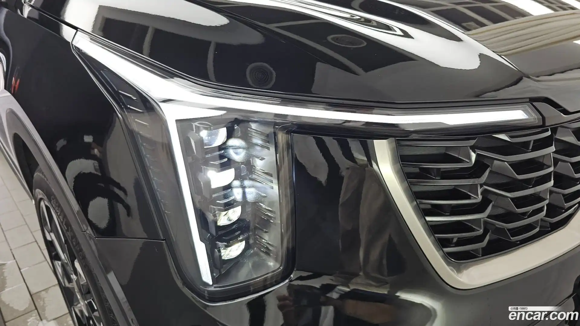 Sorento Kia 2023.9-OUTER-032