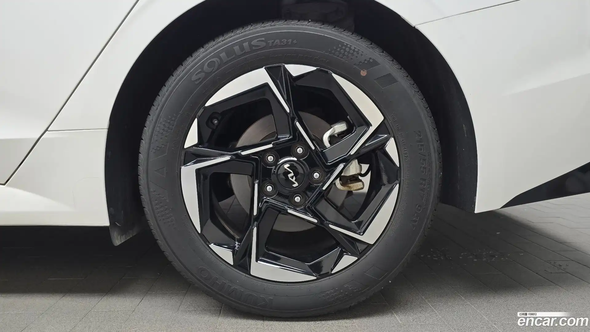 K5 Kia 2024.1-OUTER-031