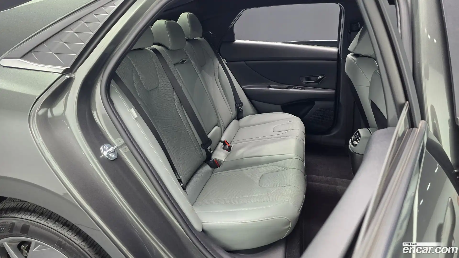 AVANTE Hyundai 2023.3-INNER-036