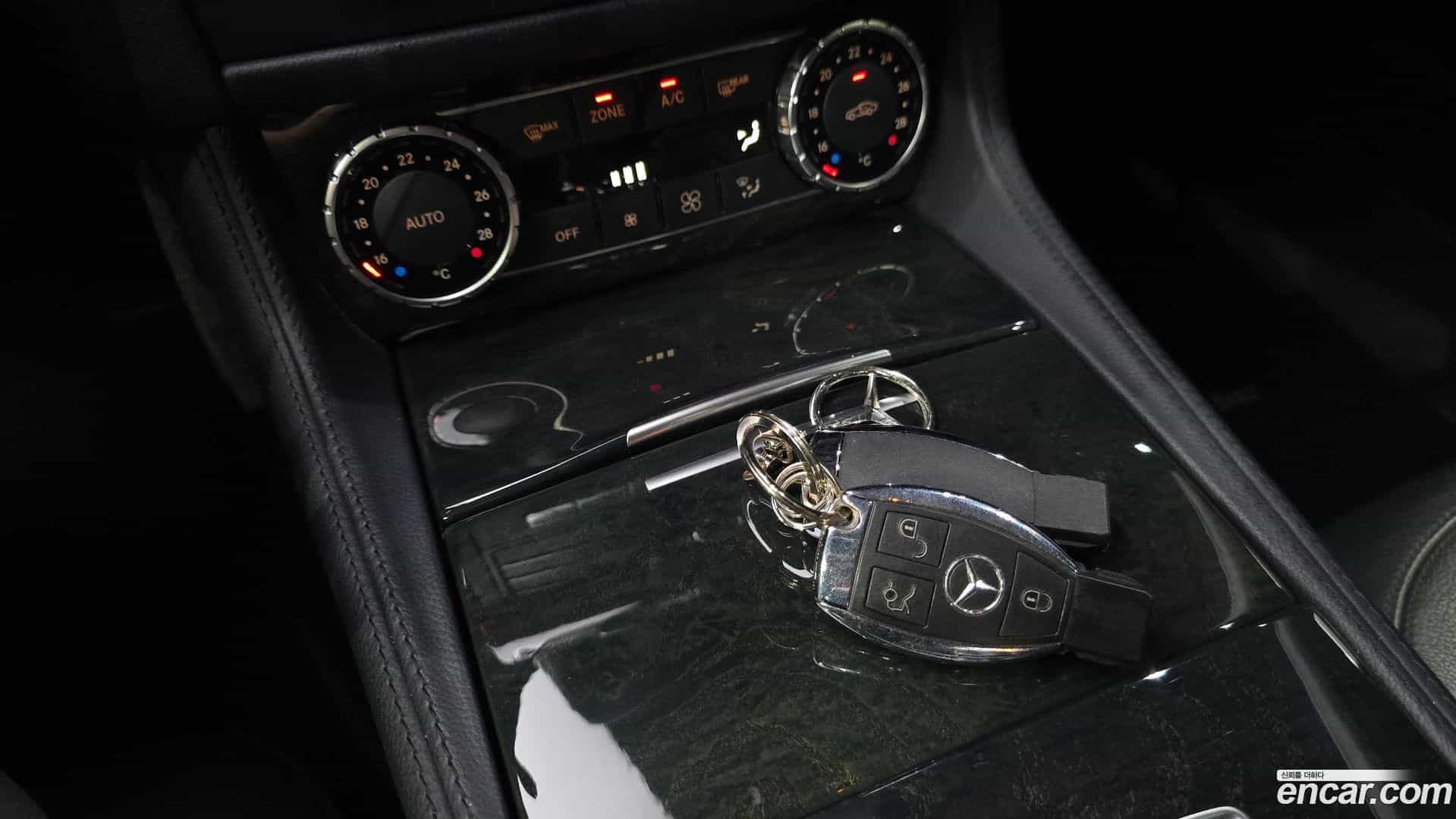 CLS-Class Mercedes-Benz 2016.1-OPTION-021