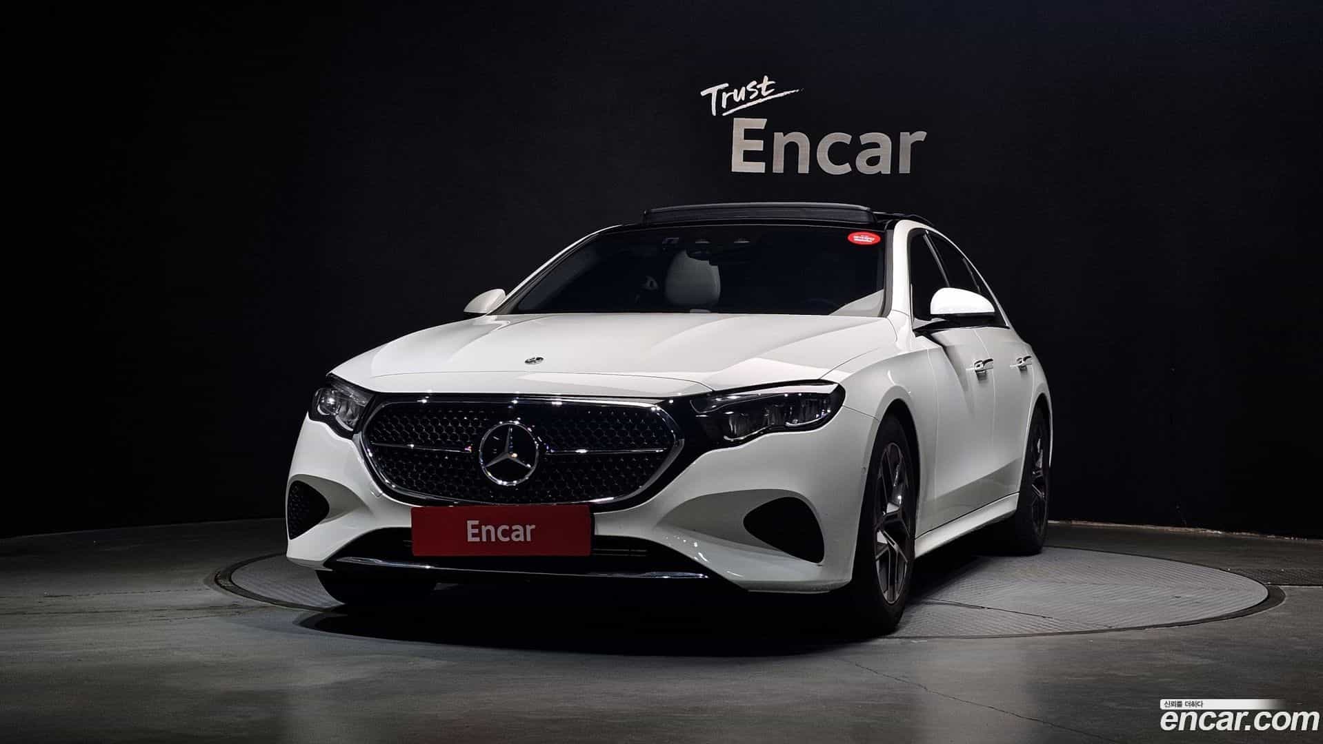 E-Class Mercedes-Benz 2024.8-OUTER-003