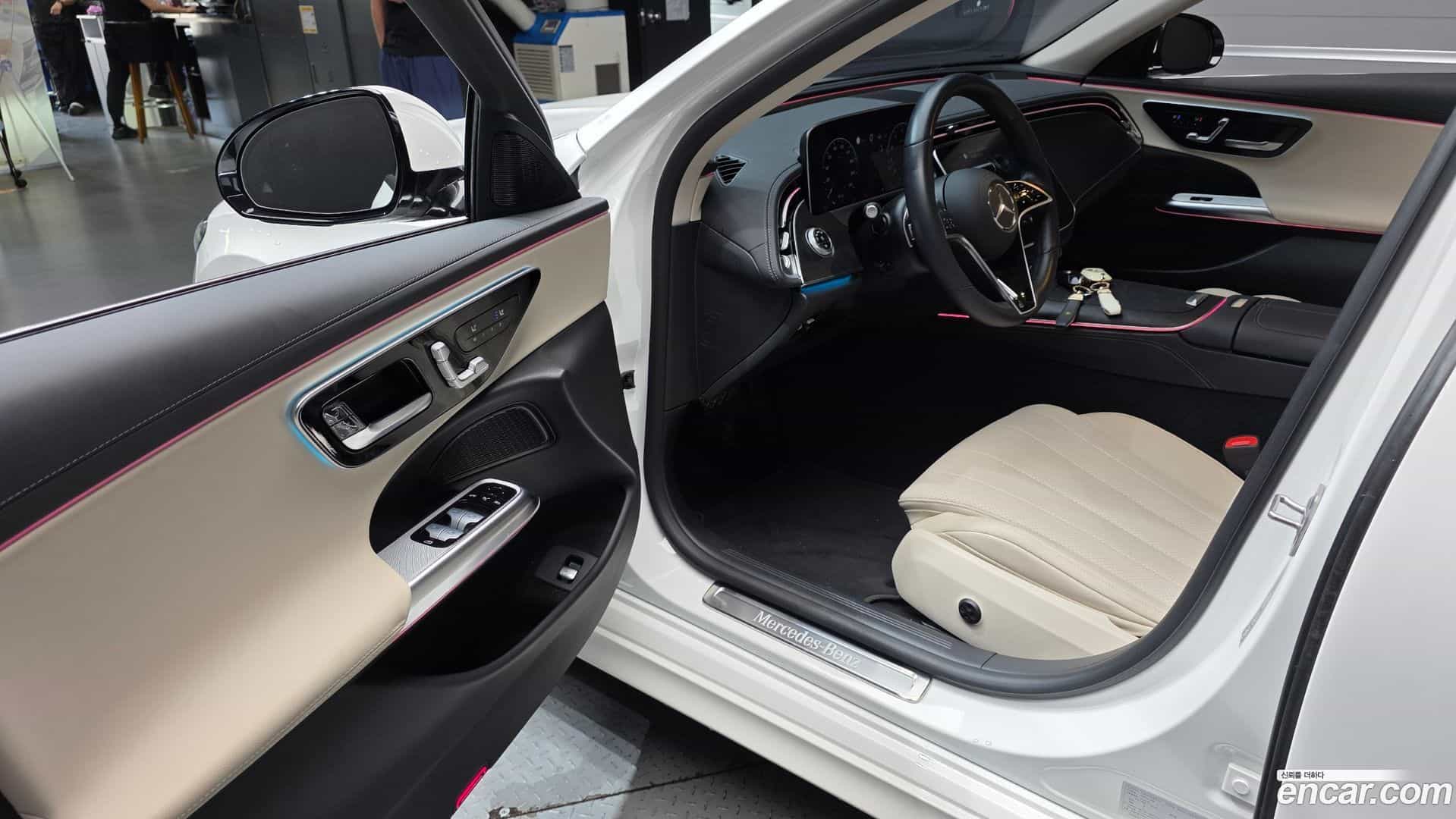 E-Class Mercedes-Benz 2024.8-INNER-010