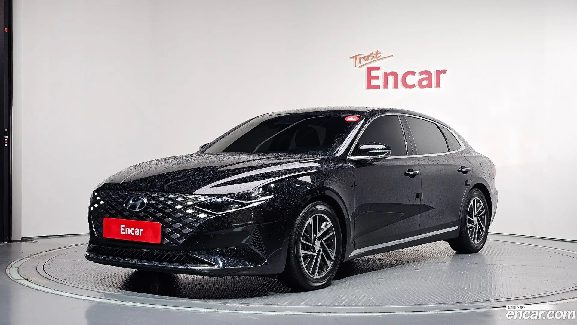 Main__Slider__Photo:Grandeur Hyundai 2020.4-0