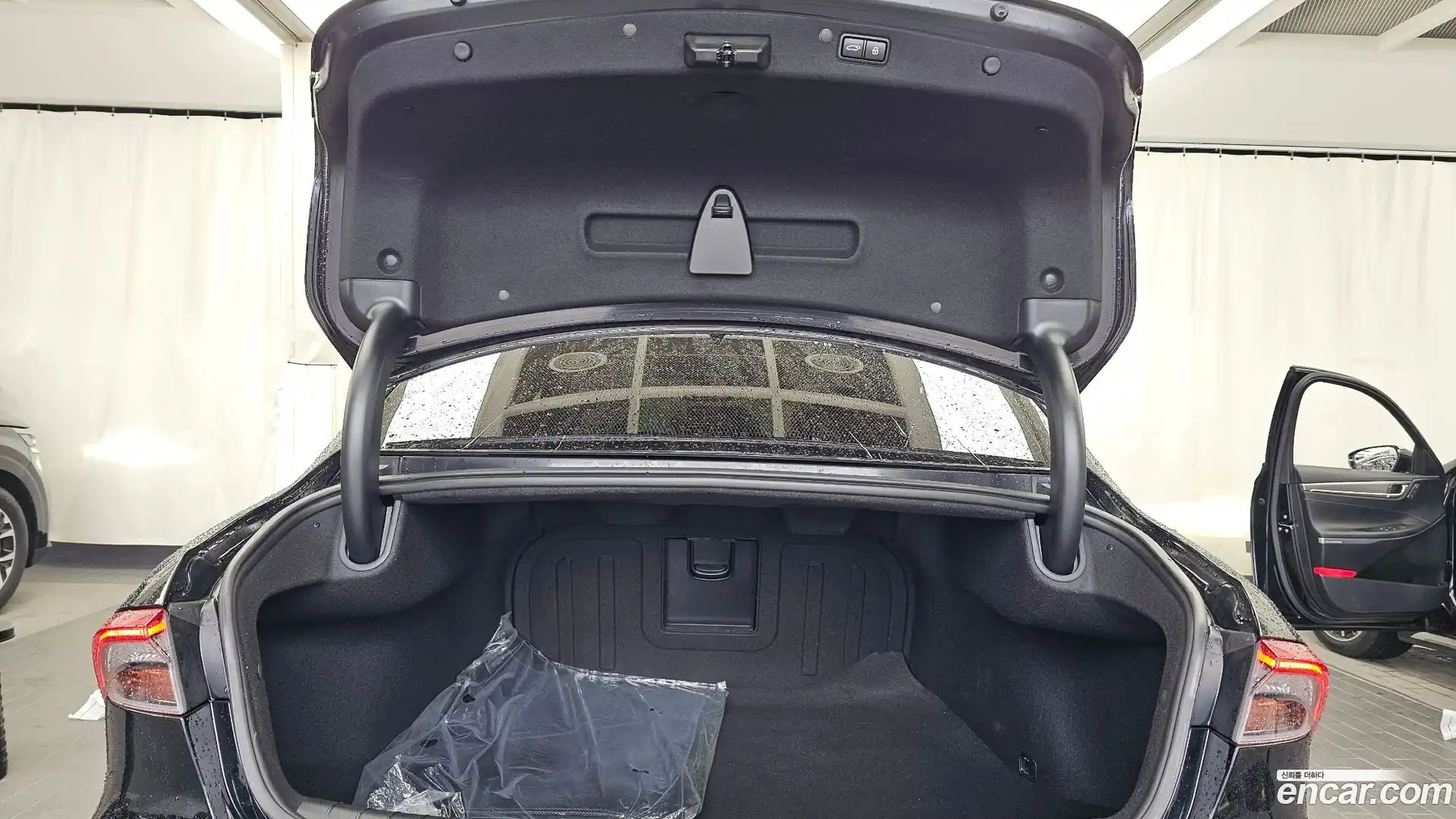 Grandeur Hyundai 2020.4-OPTION-024