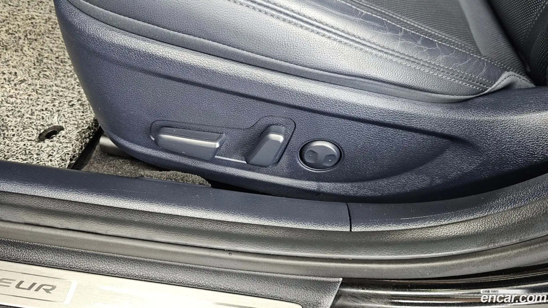 Grandeur Hyundai 2020.4-OPTION-046
