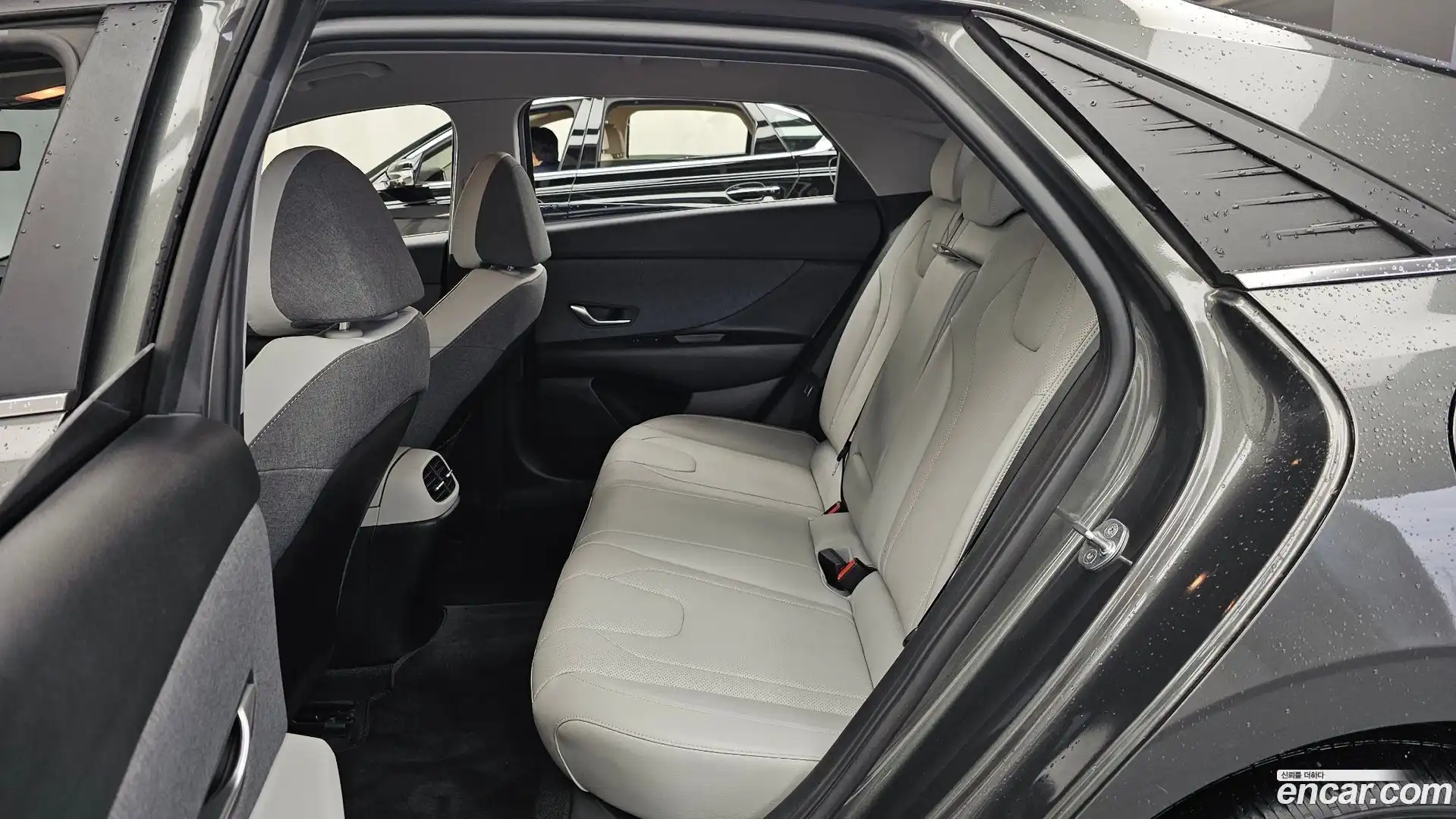 AVANTE Hyundai 2021.10-INNER-036