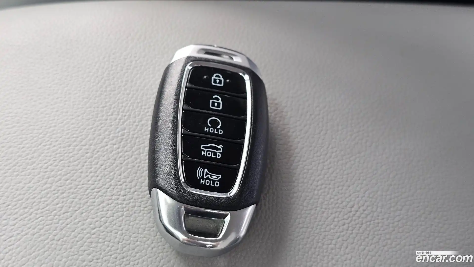 AVANTE Hyundai 2021.10-OPTION-040