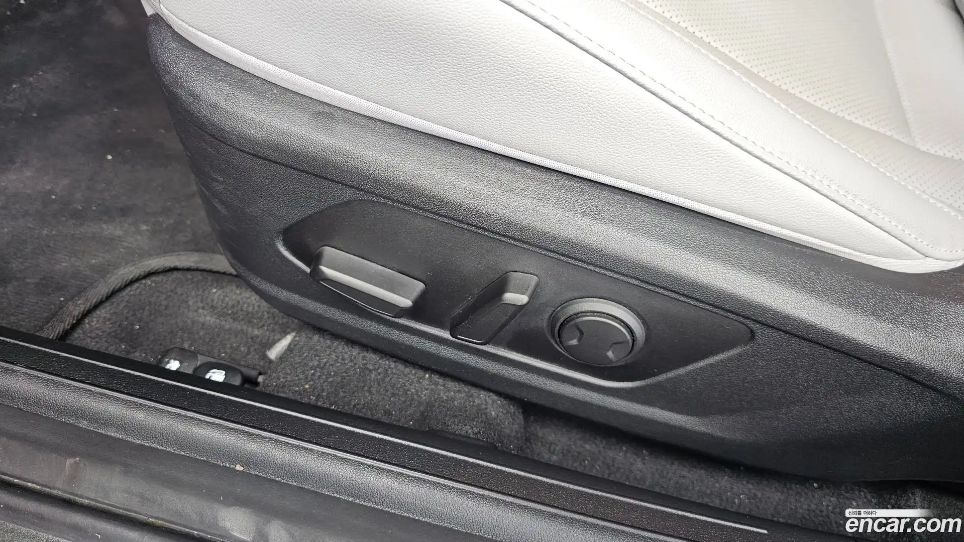 AVANTE Hyundai 2021.10-OPTION-046