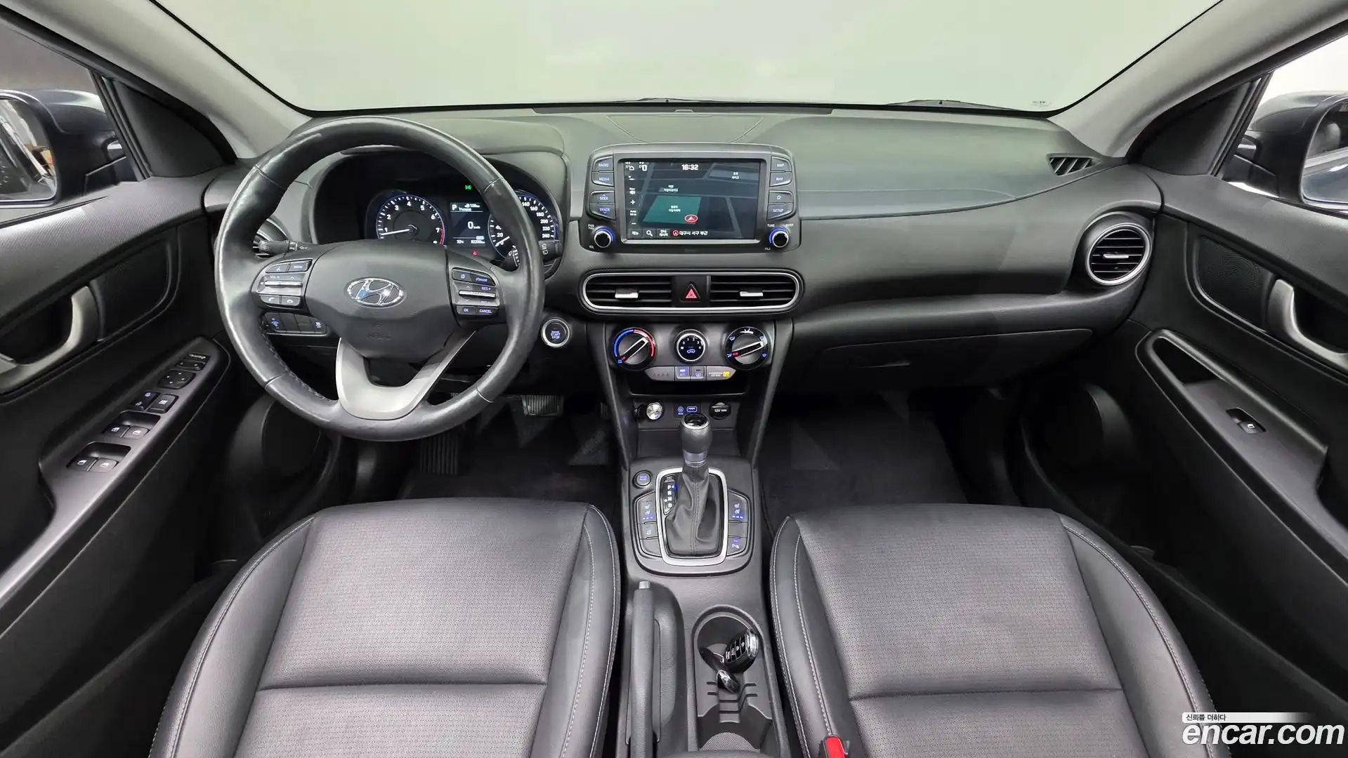 Kona Hyundai 2017.10-INNER-007