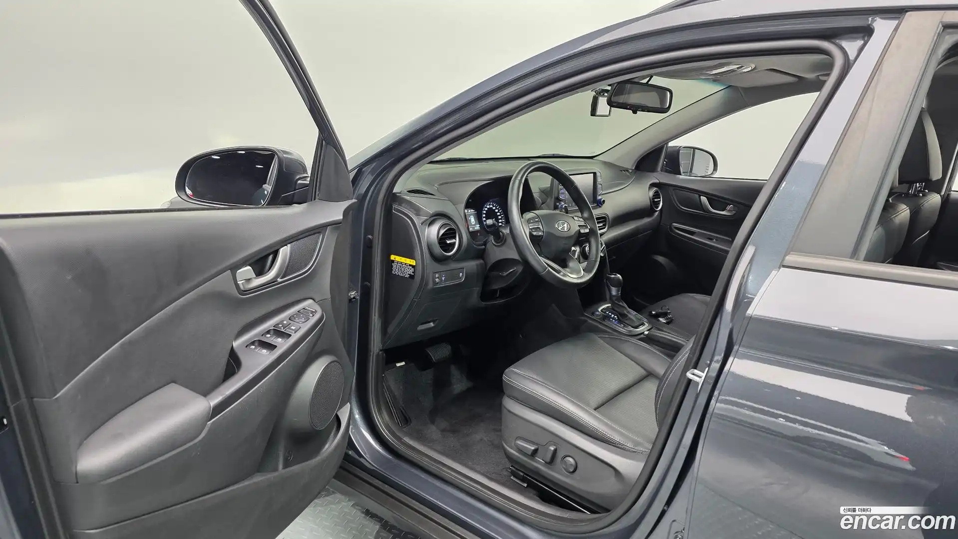 Kona Hyundai 2017.10-INNER-010