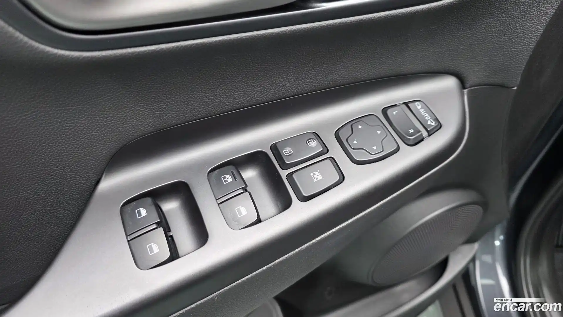 Kona Hyundai 2017.10-OPTION-042
