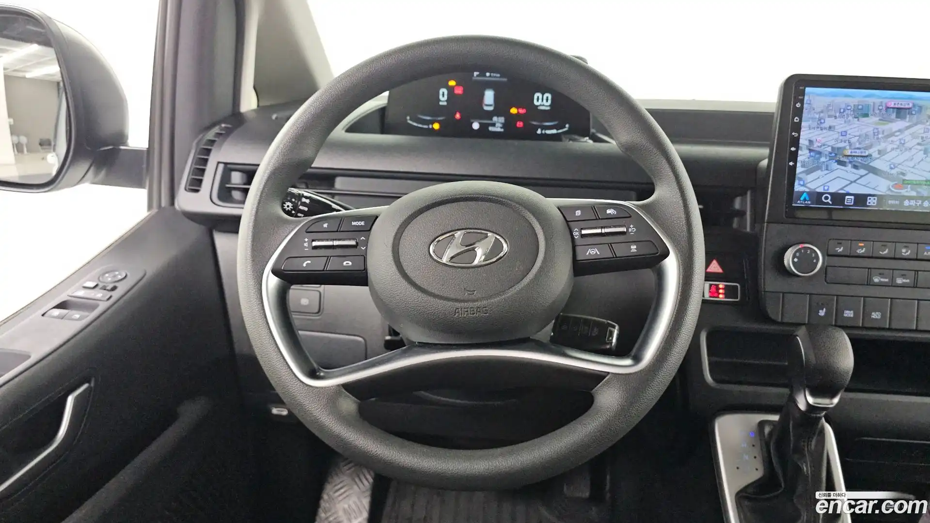 Staria Hyundai 2023.1-OPTION-015