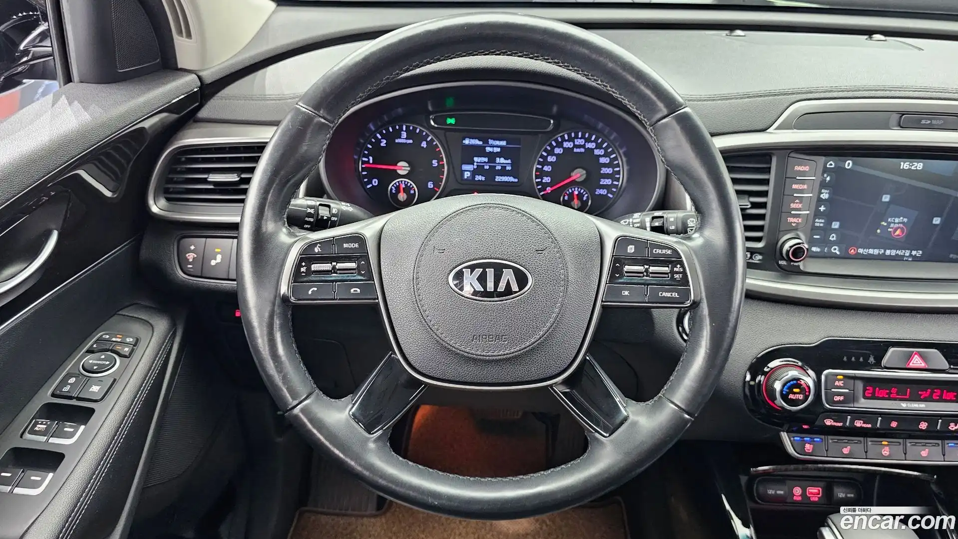 Sorento Kia 2018.4-OPTION-017