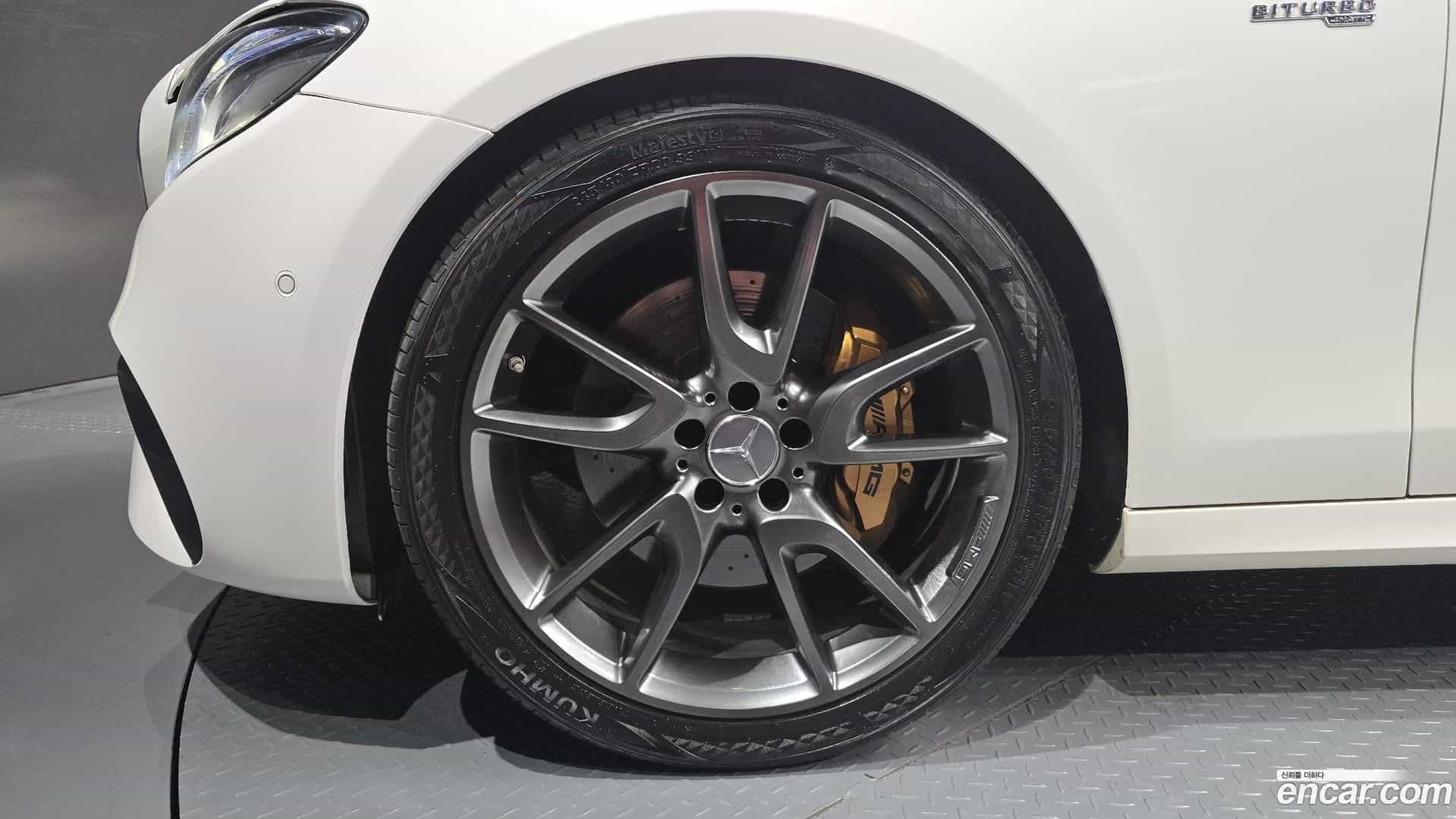 E-Class Mercedes-Benz 2017.3-OUTER-005