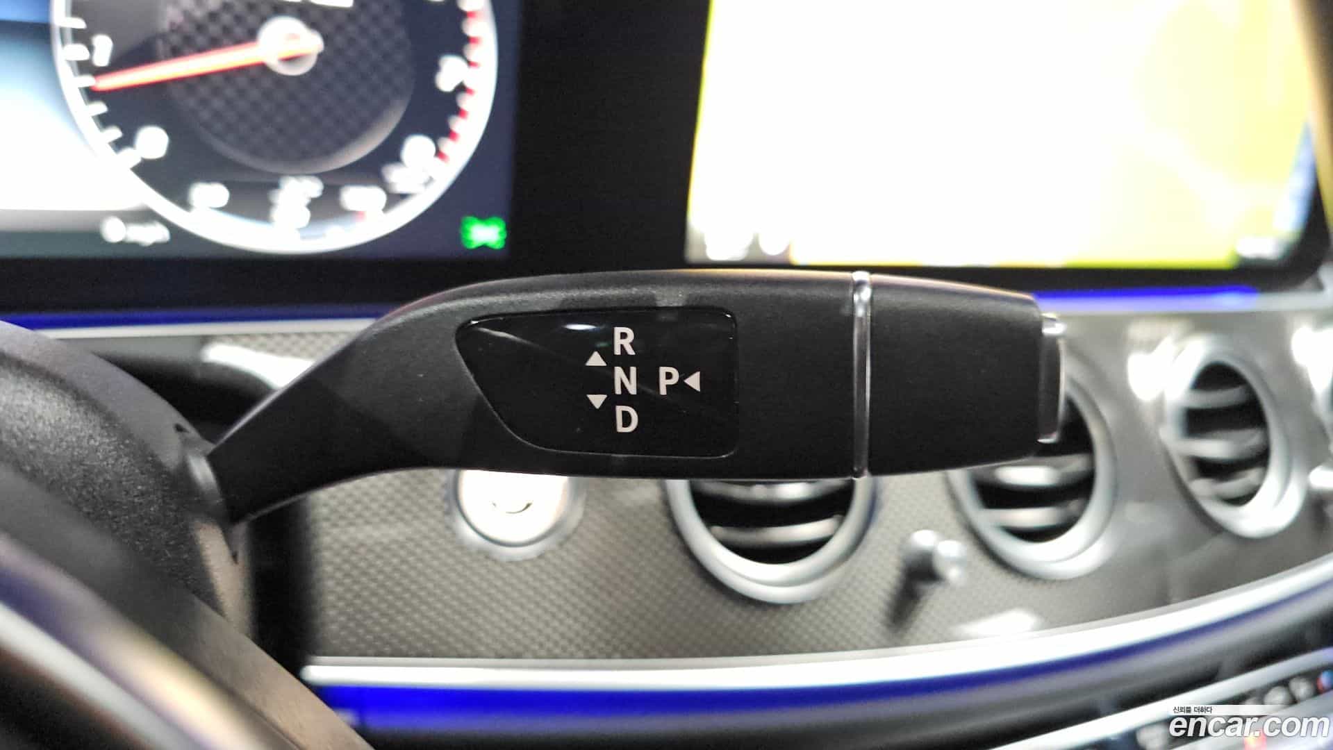 E-Class Mercedes-Benz 2017.3-INNER-009
