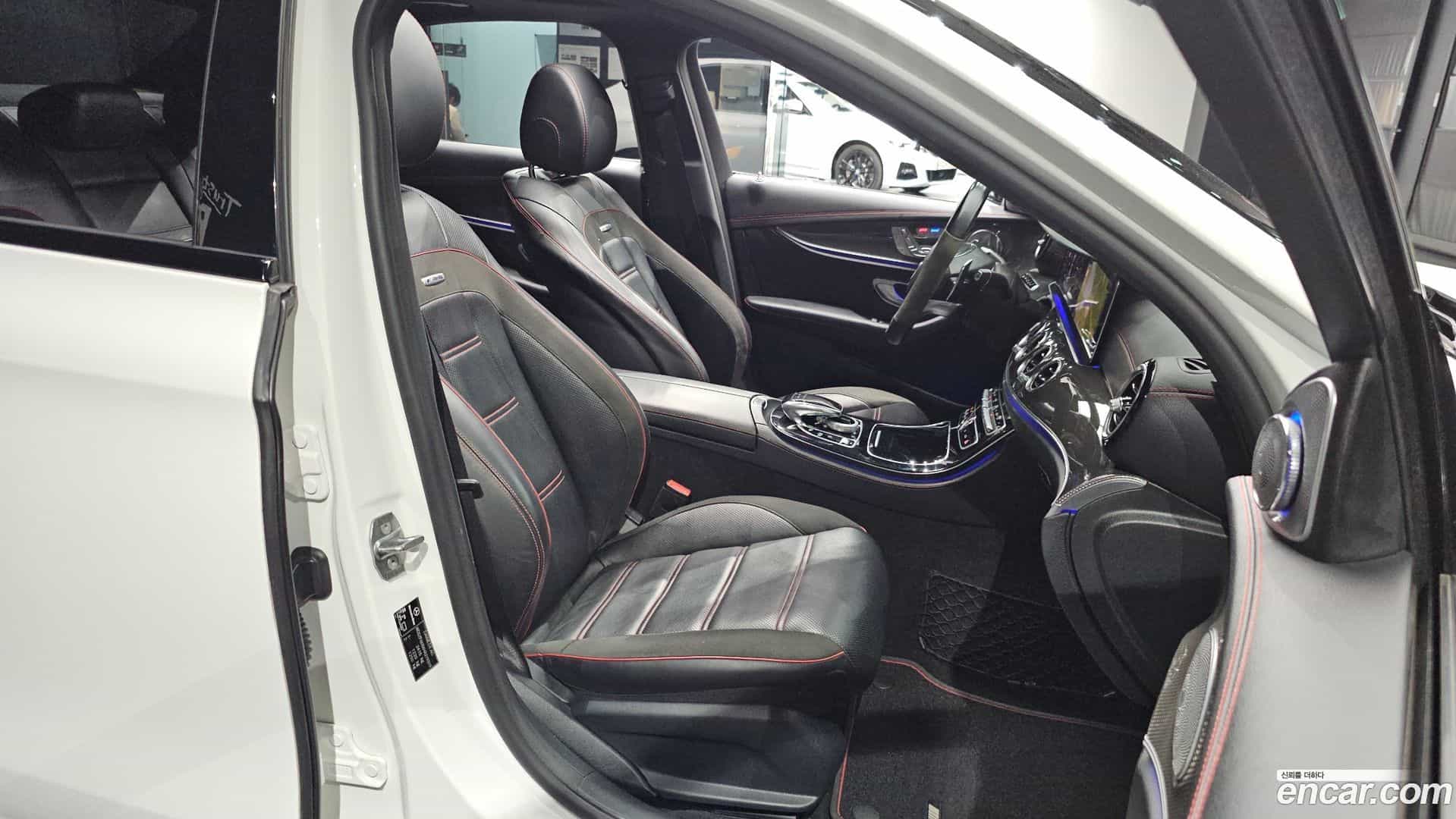 E-Class Mercedes-Benz 2017.3-OPTION-016