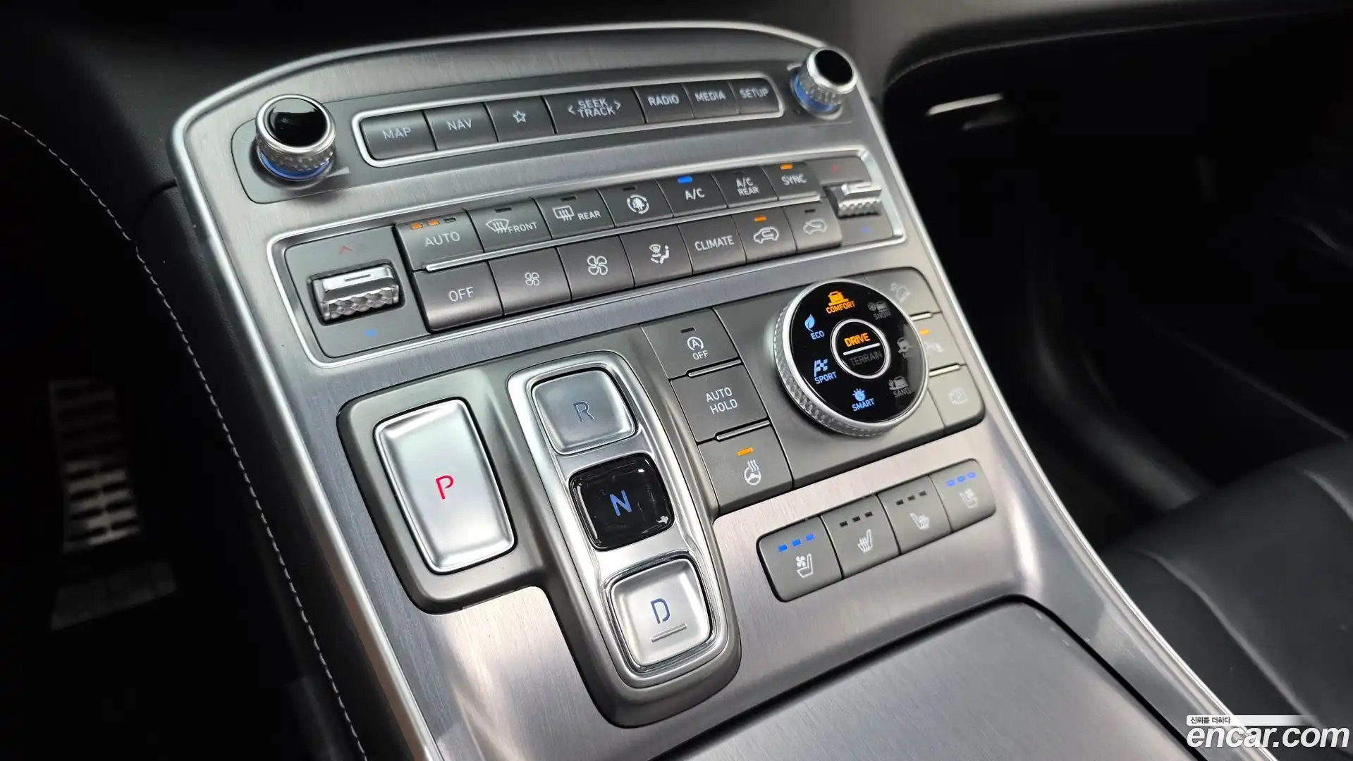 Santafe Hyundai 2021.1-INNER-009
