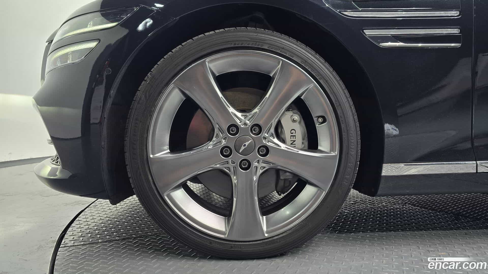 G80 Genesis 2022.8-OUTER-005