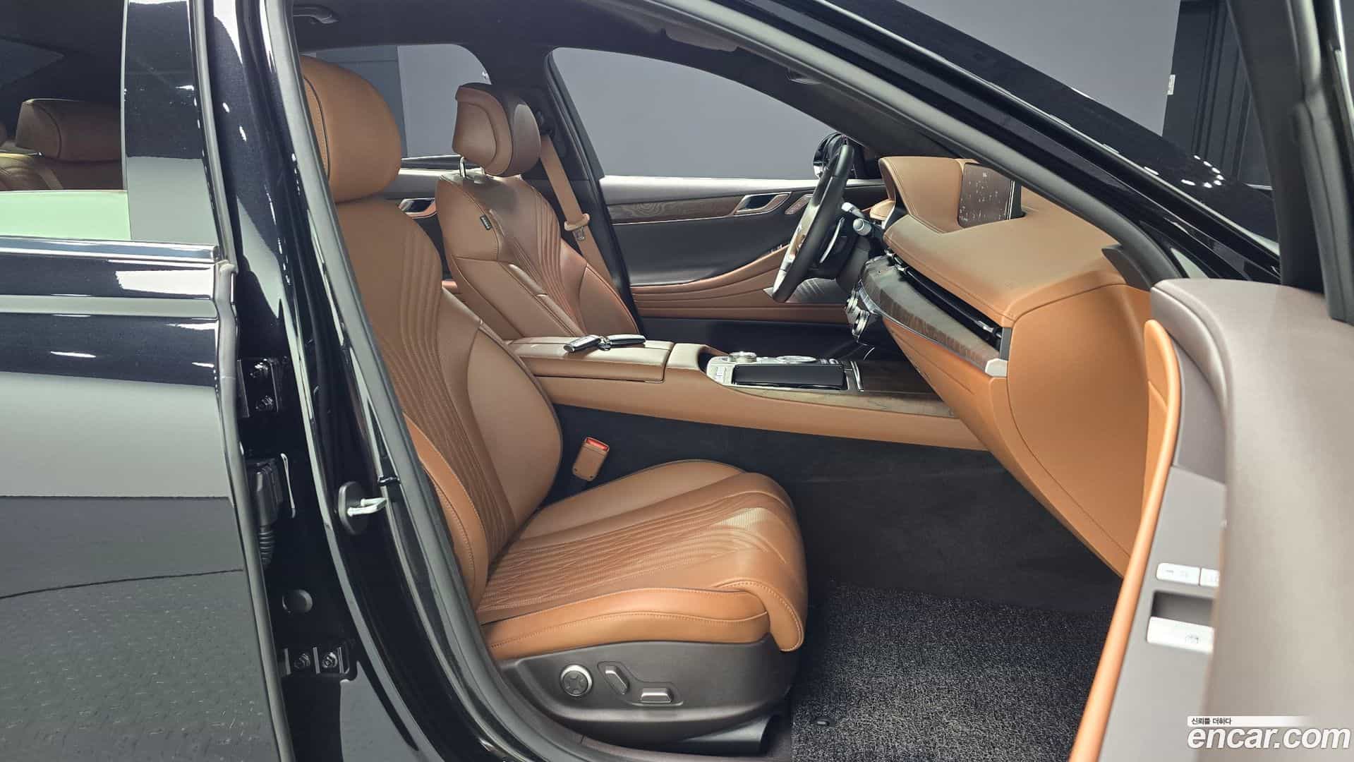G80 Genesis 2022.8-INNER-010