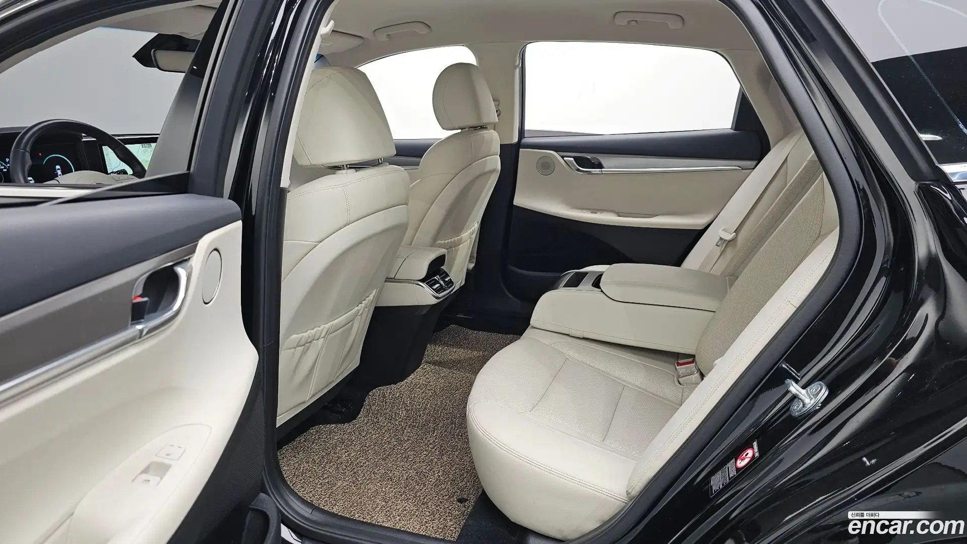 Grandeur Hyundai 2021.6-INNER-036