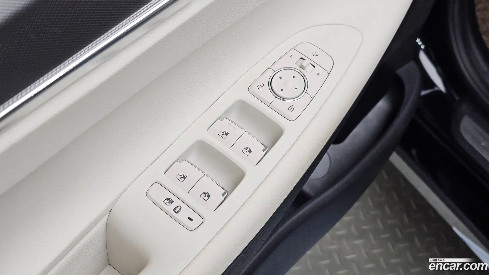 Grandeur Hyundai 2021.6-OPTION-040