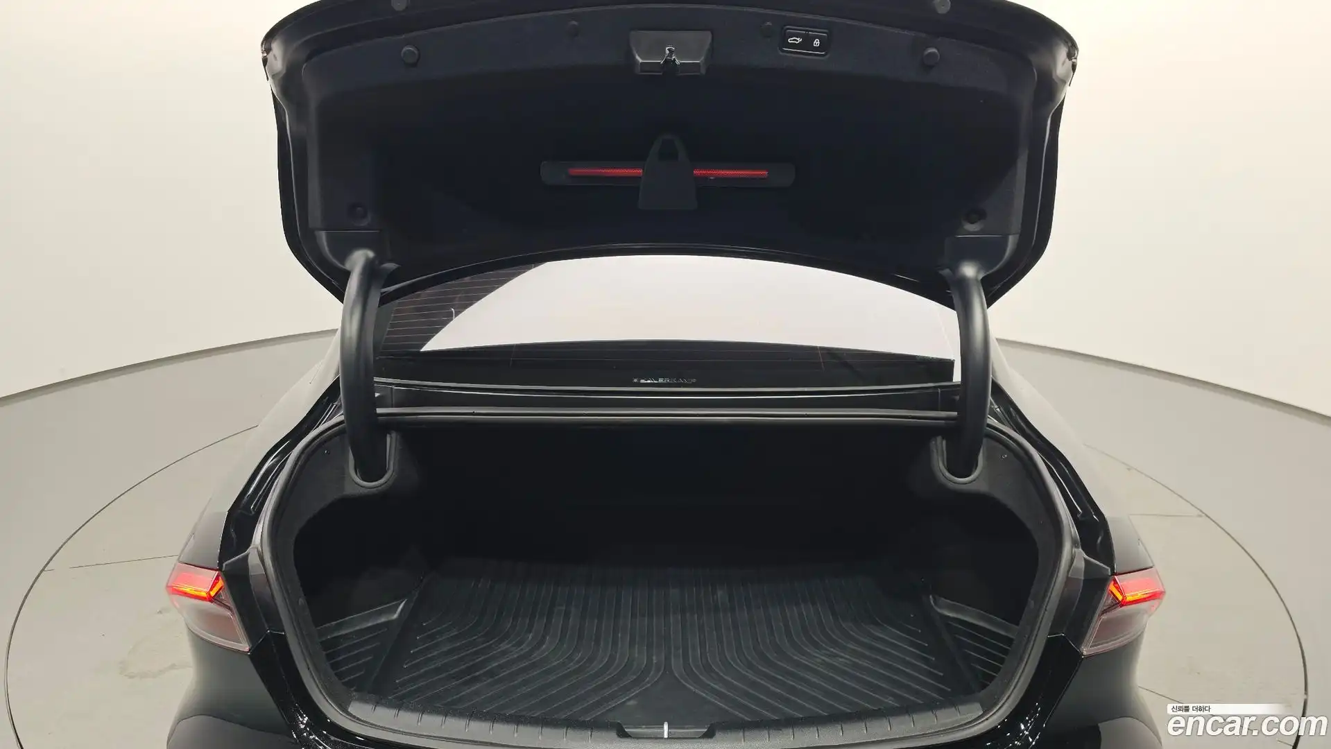 Grandeur Hyundai 2021.6-OPTION-043
