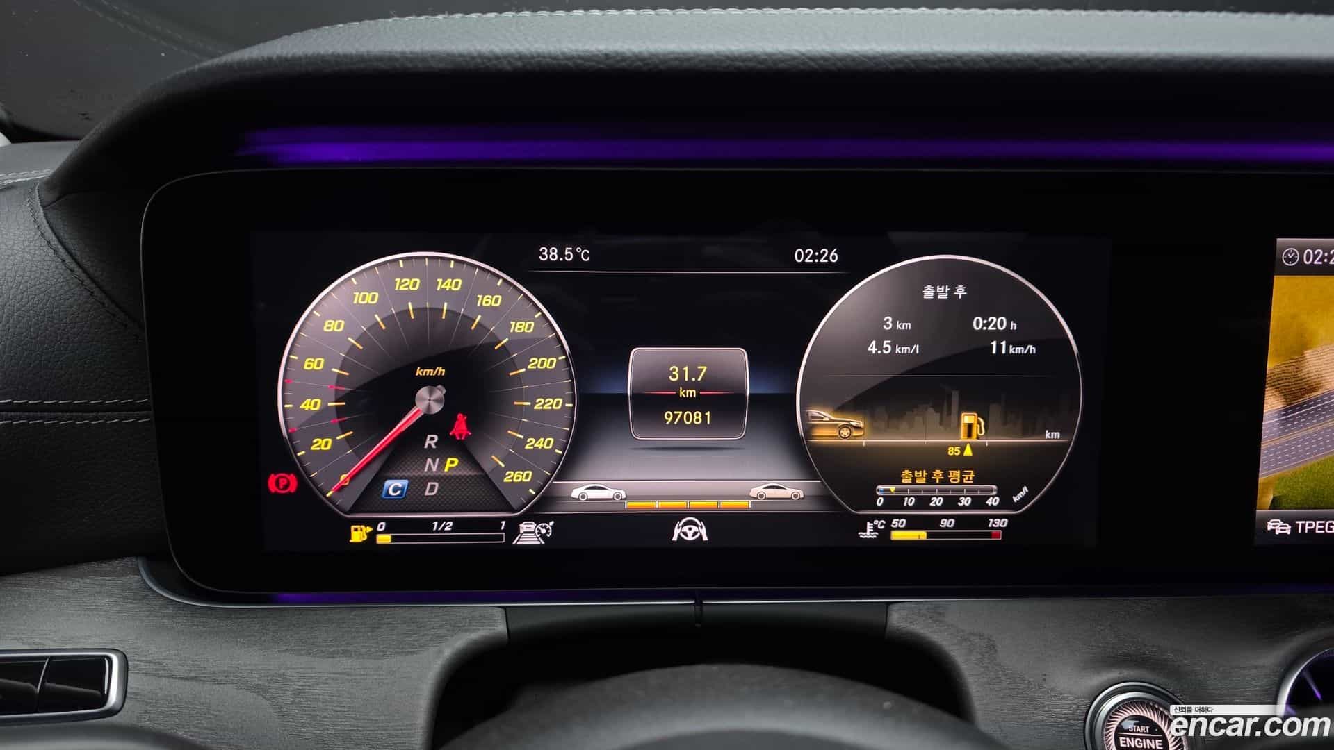 CLS-Class Mercedes-Benz 2019.11-INNER-008