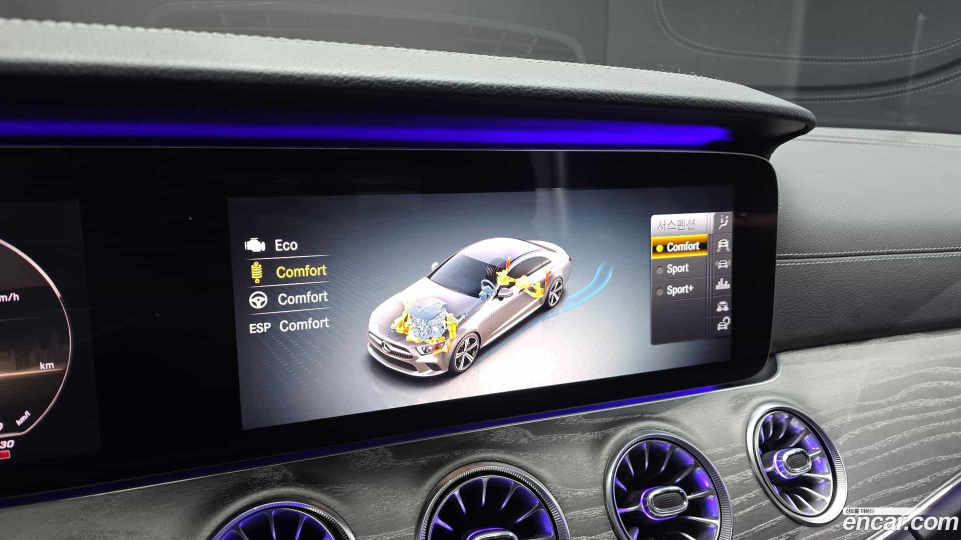 CLS-Class Mercedes-Benz 2019.11-OPTION-045