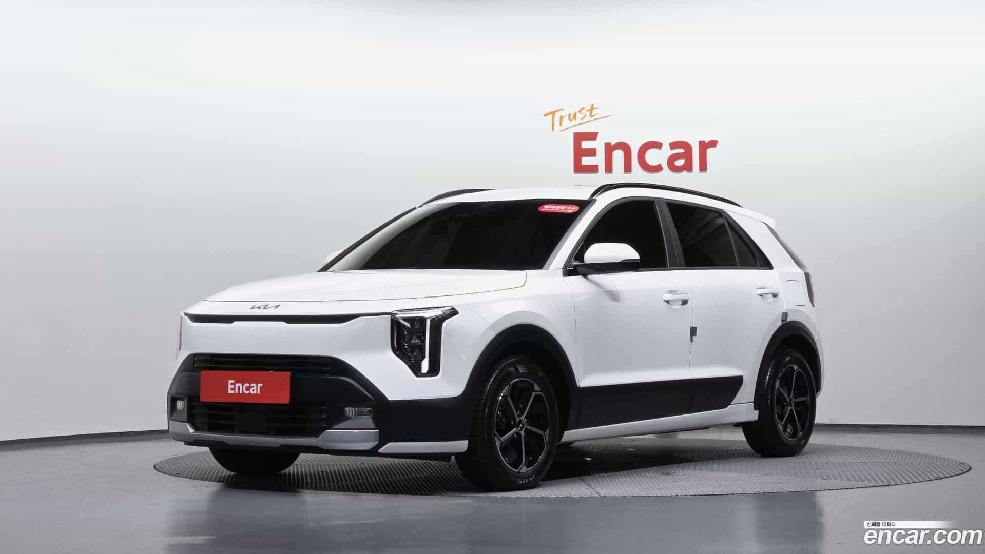 Niro Kia 2026.4-THUMBNAIL-011