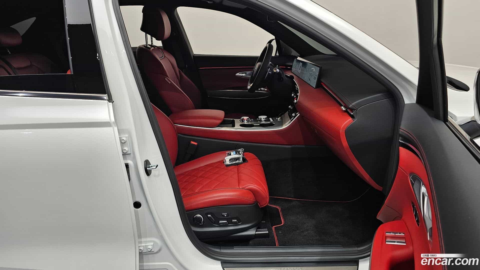 GV70 Genesis 2024.6-INNER-036