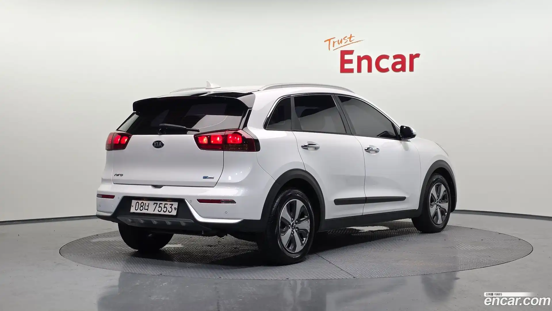 Niro Kia 2017.3-OUTER-002