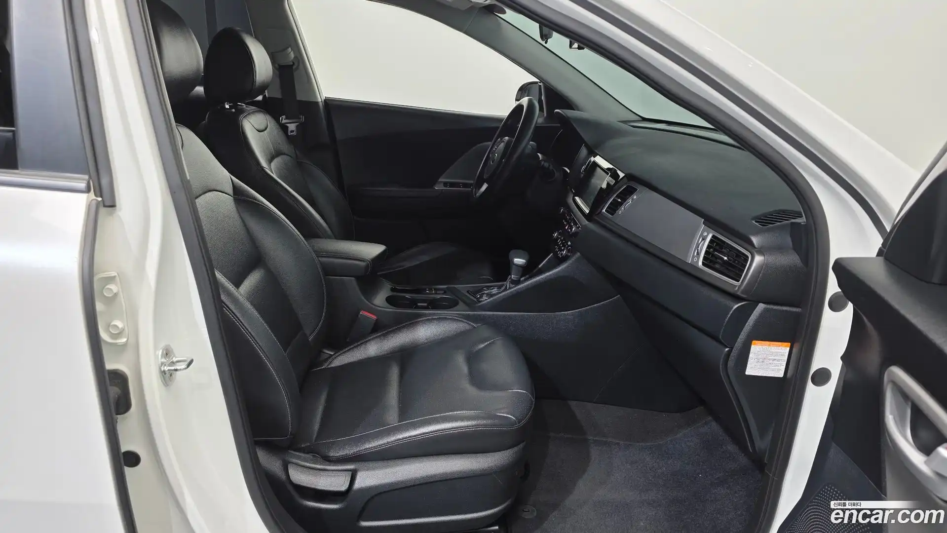 Niro Kia 2017.3-INNER-036