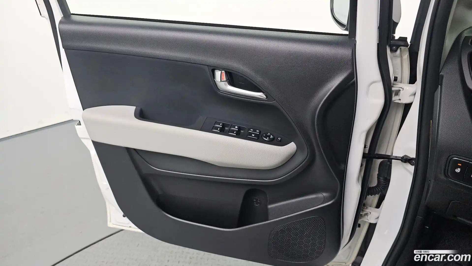 RAY Kia 2023.10-INNER-034