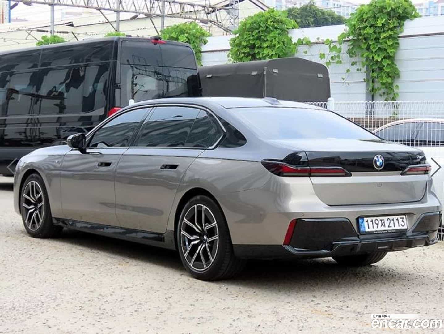 7-Series BMW 2022.11-OUTER-003