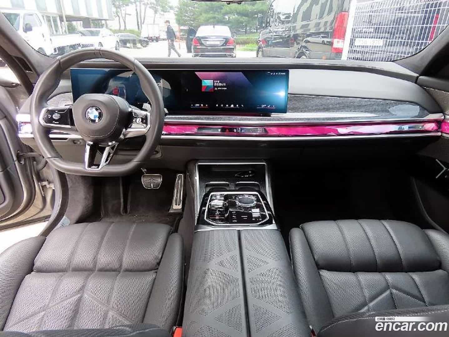 7-Series BMW 2022.11-INNER-007