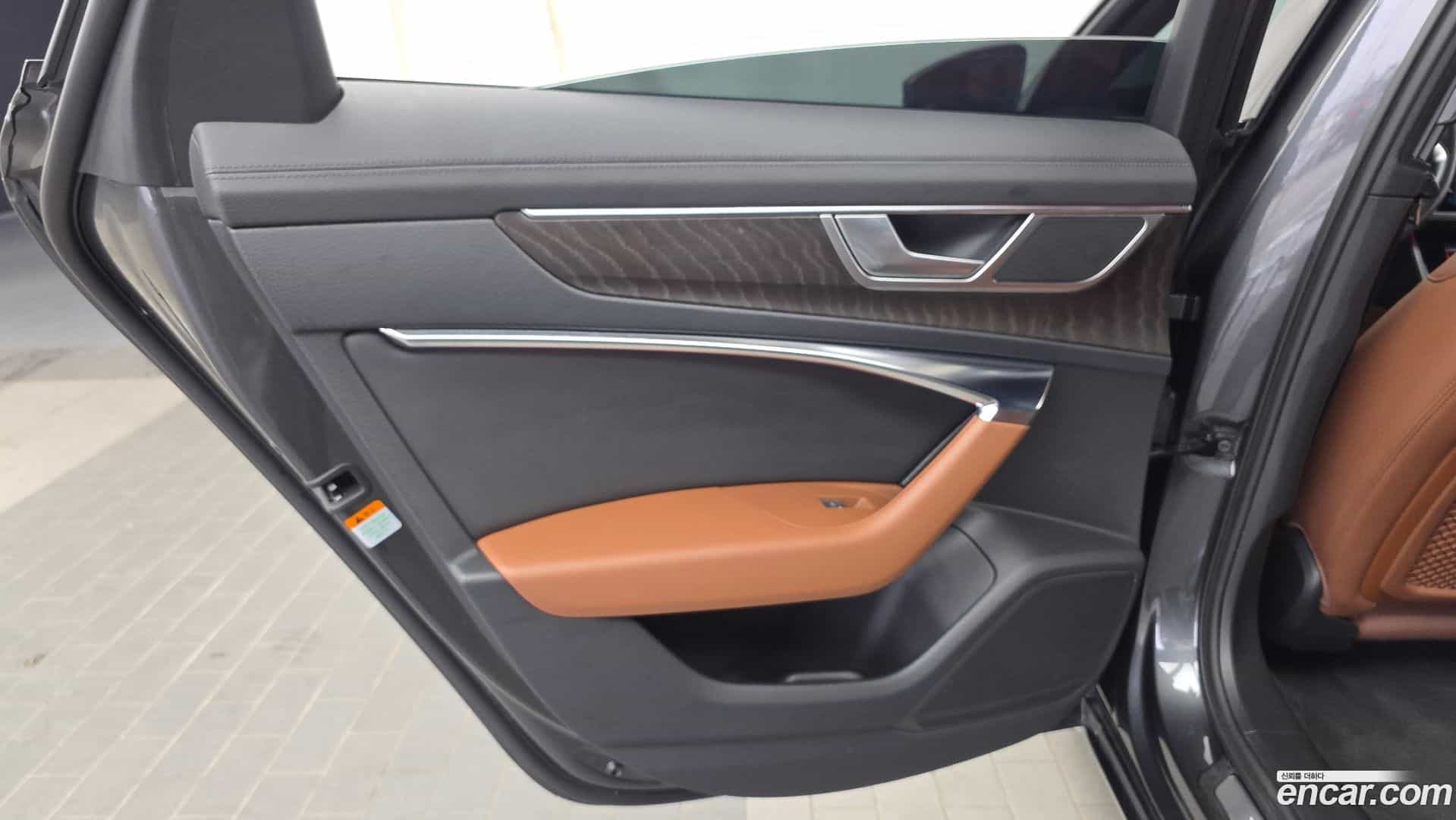 A6 Audi 2022.11-INNER-035