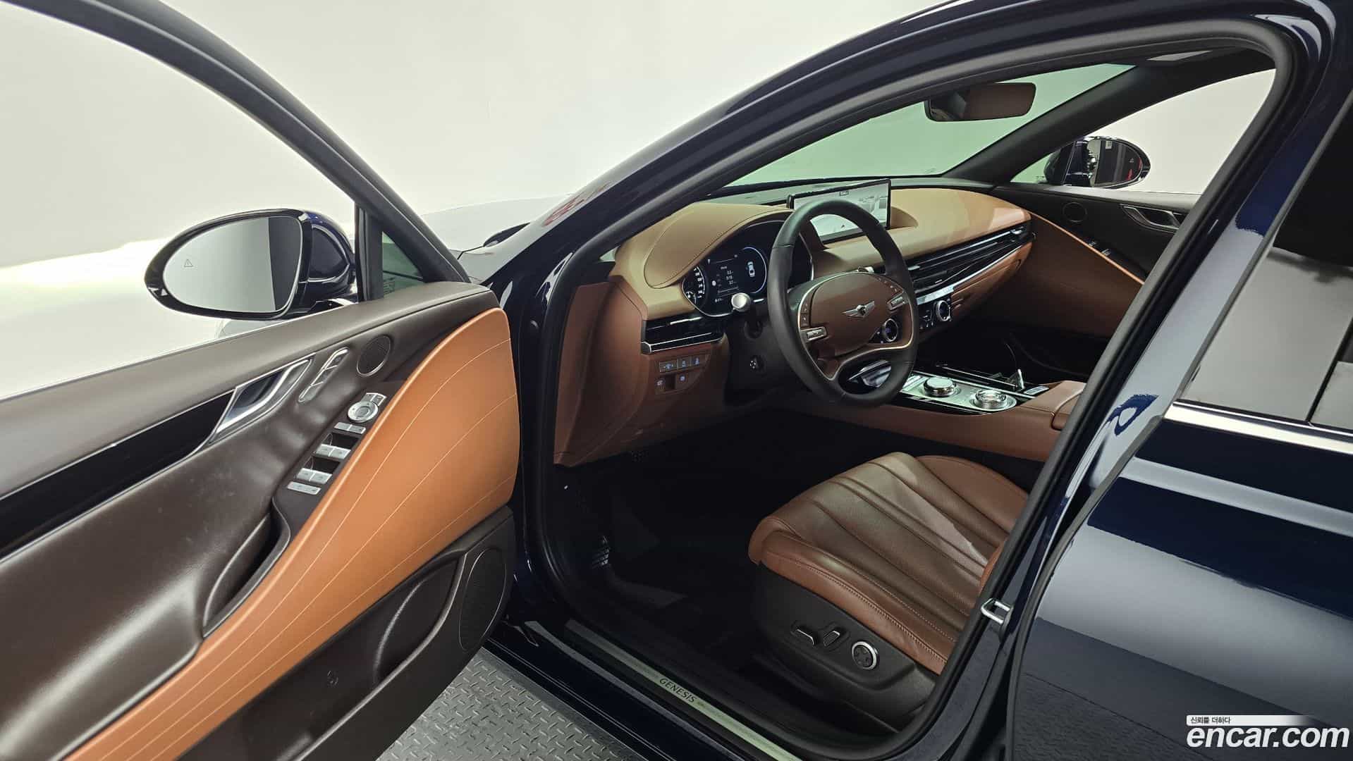 G80 Genesis 2023.3-INNER-010