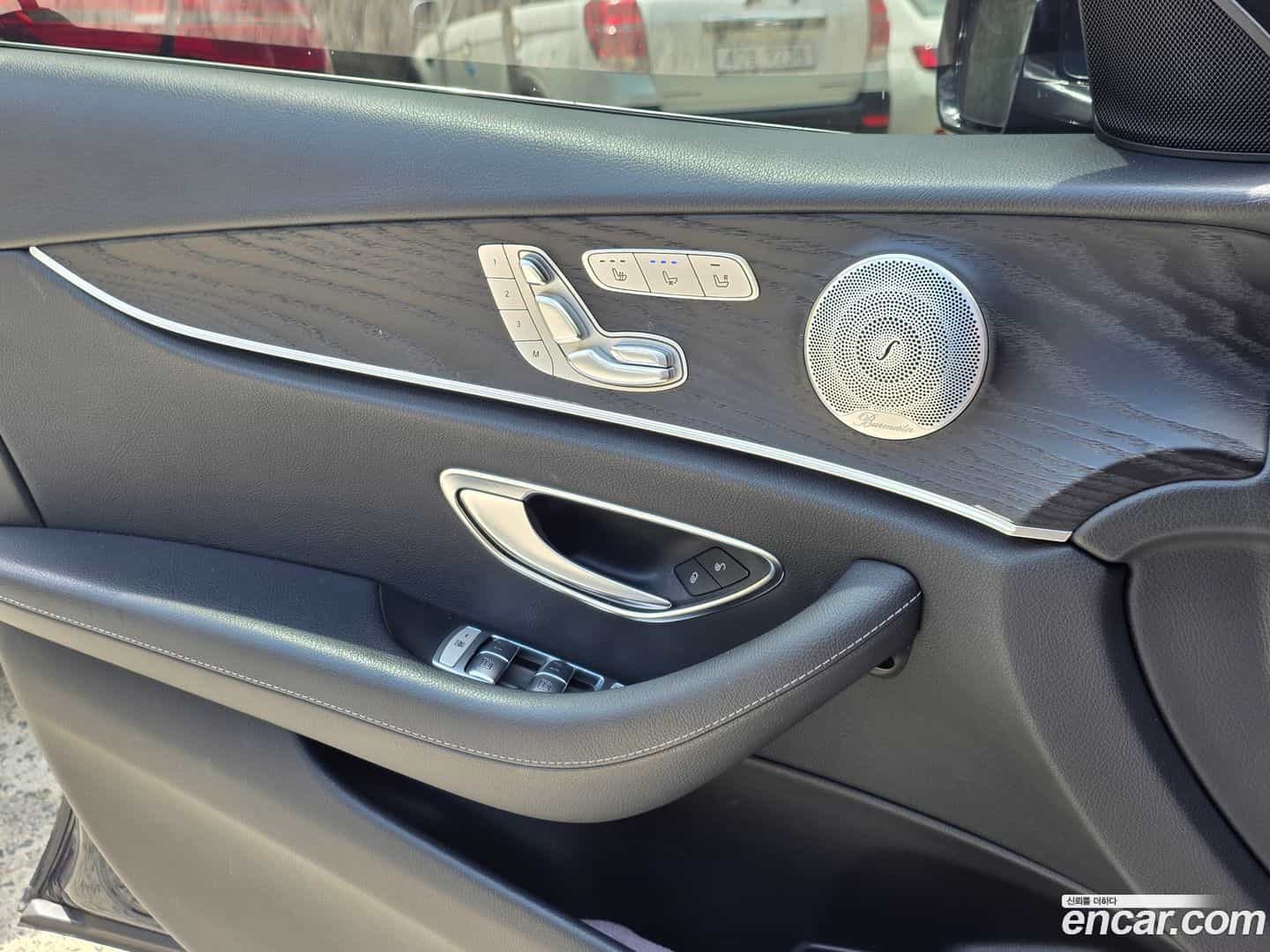 E-Class Mercedes-Benz 2018.4-INNER-010