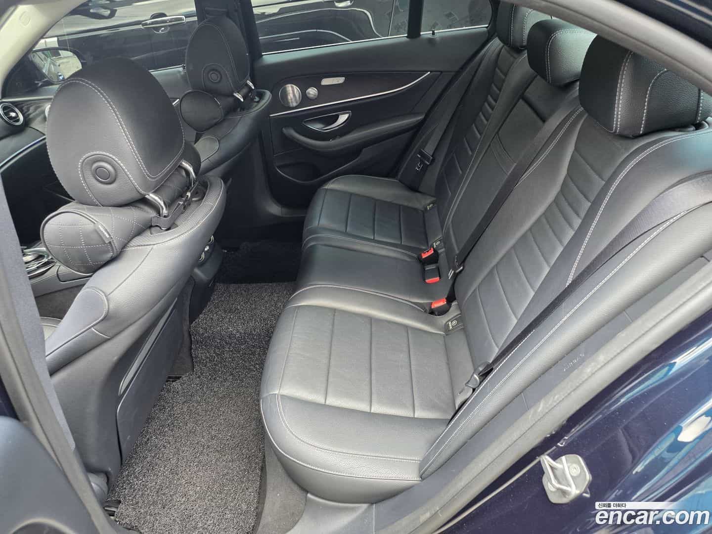 E-Class Mercedes-Benz 2018.4-OPTION-022