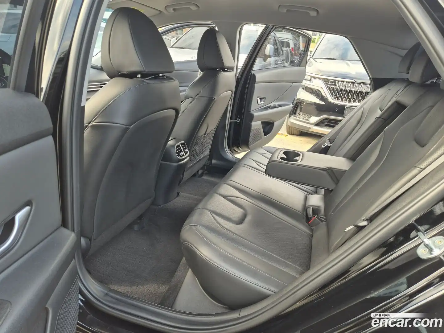 AVANTE Hyundai 2022.5-INNER-010