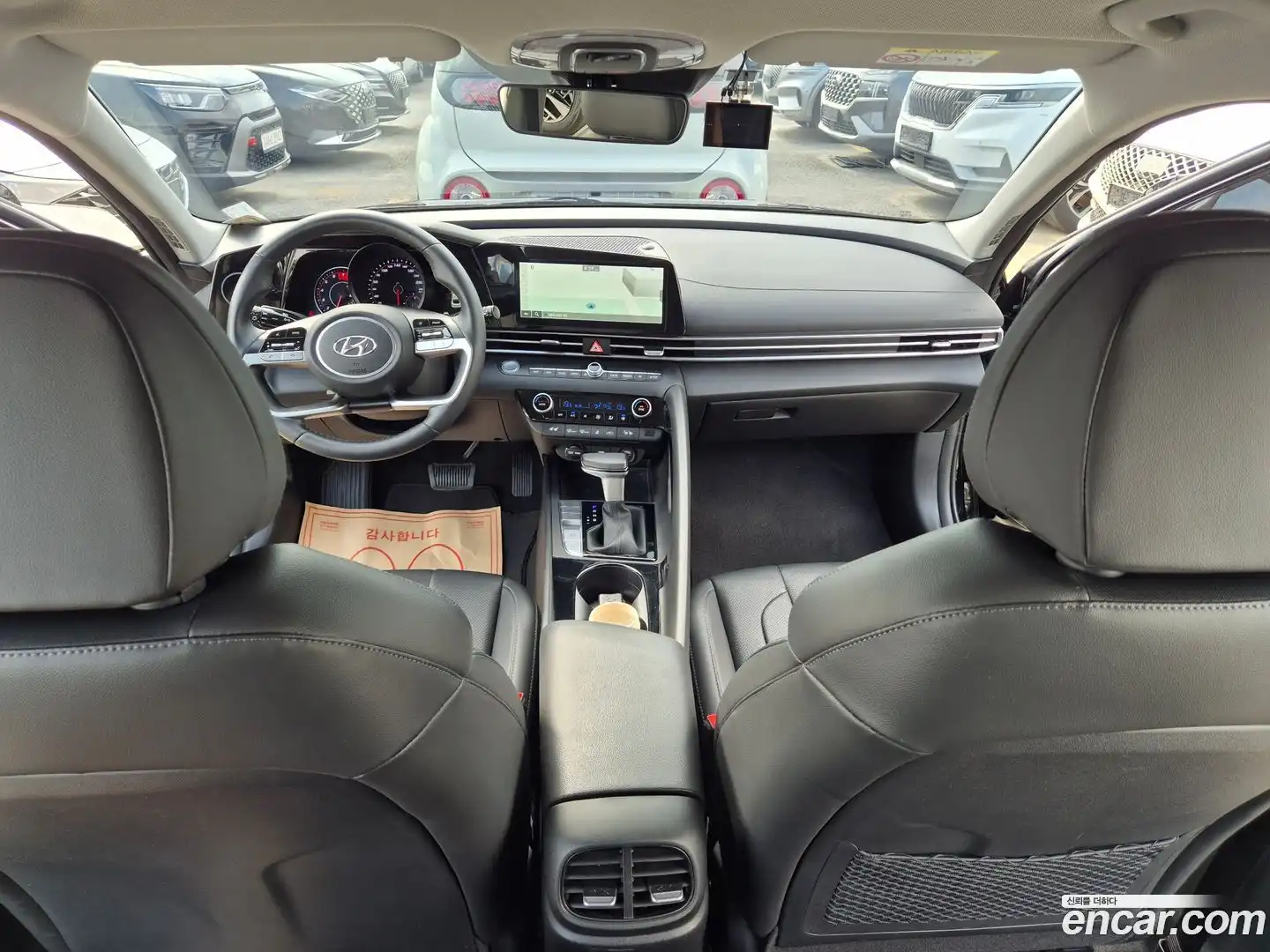 AVANTE Hyundai 2022.5-OPTION-016