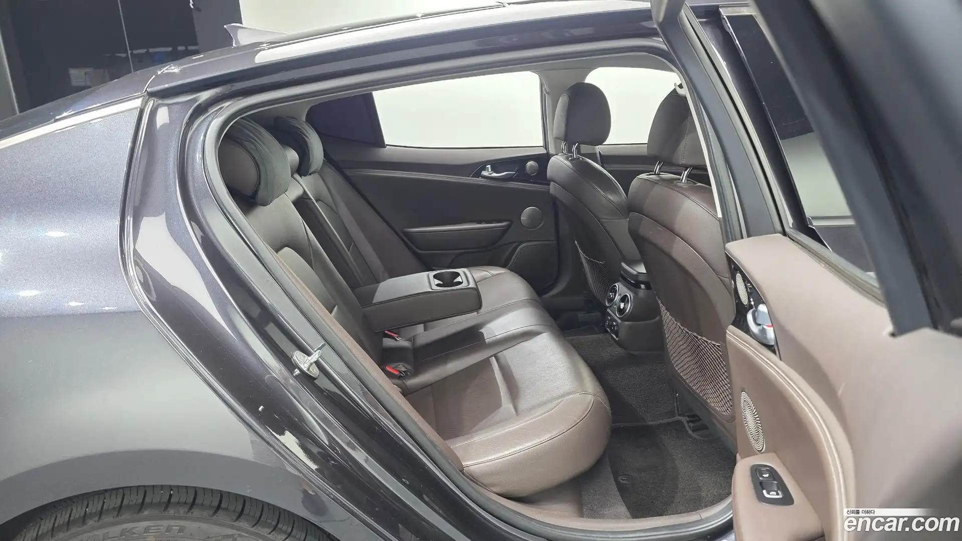 Stinger Kia 2018.2-OPTION-016