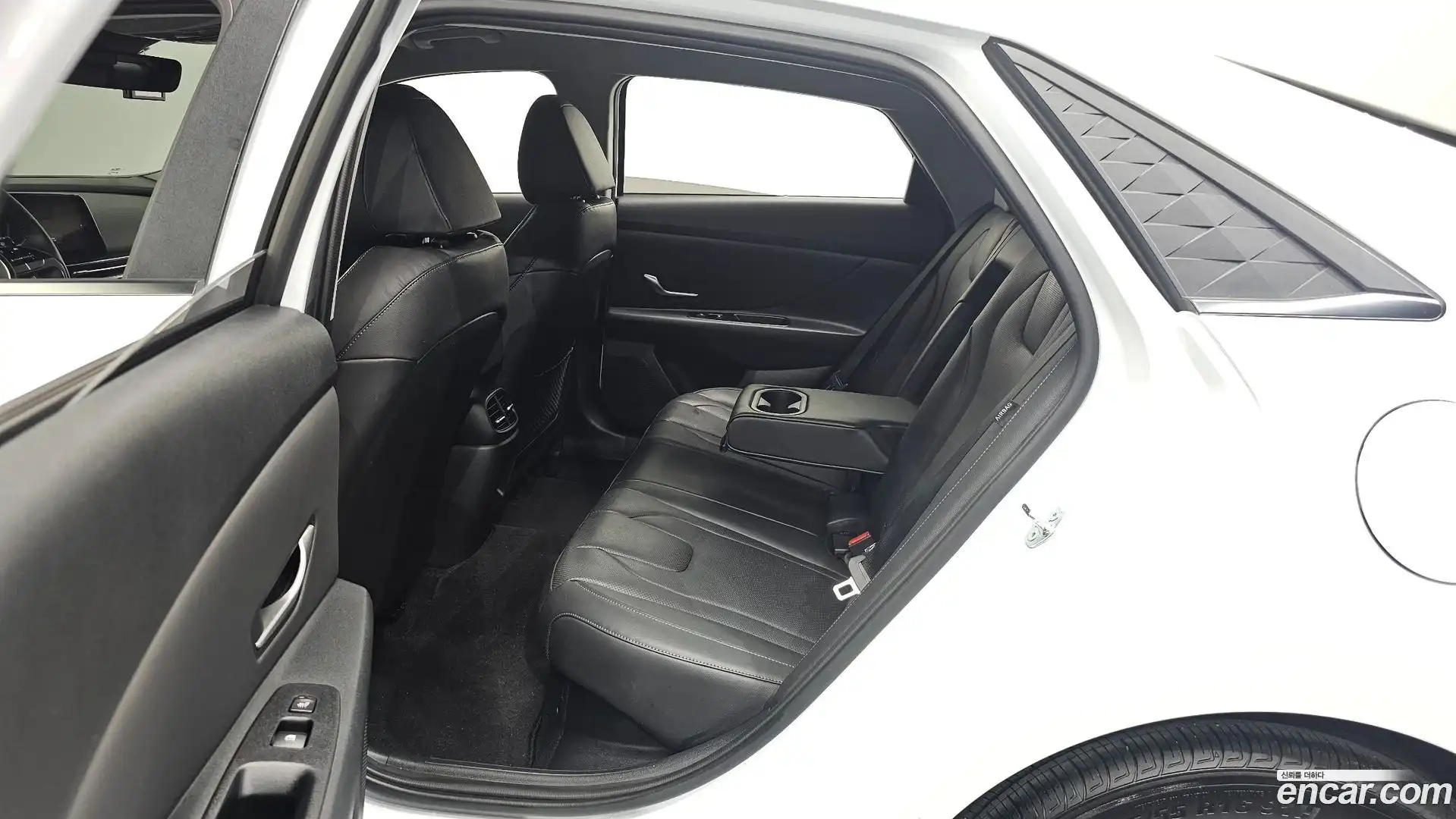 AVANTE Hyundai 2025.5-OPTION-016