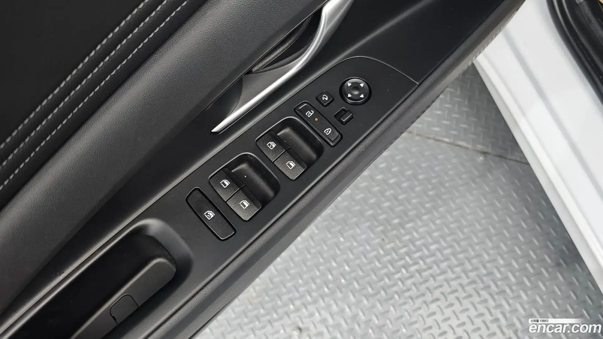 AVANTE Hyundai 2025.5-OPTION-024
