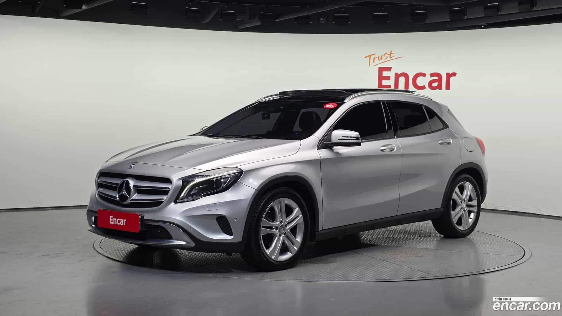 GLA-Class Mercedes-Benz 2016.7-OUTER-001