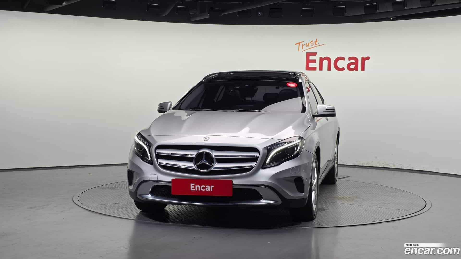 GLA-Class Mercedes-Benz 2016.7-OUTER-003